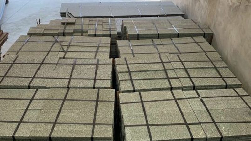 微晶石与岩板：性价比之争，揭秘两大石材的优劣
